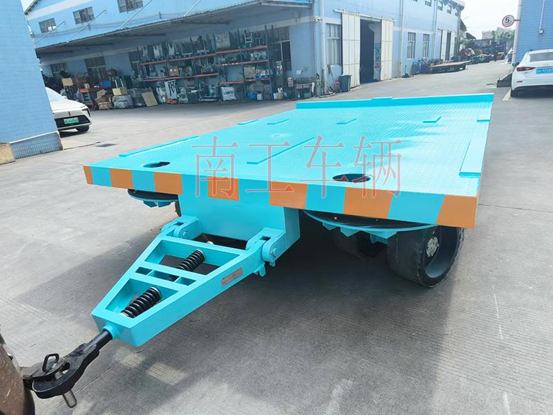 18噸可橫移重型平板拖車 四個轉(zhuǎn)盤工具拖車